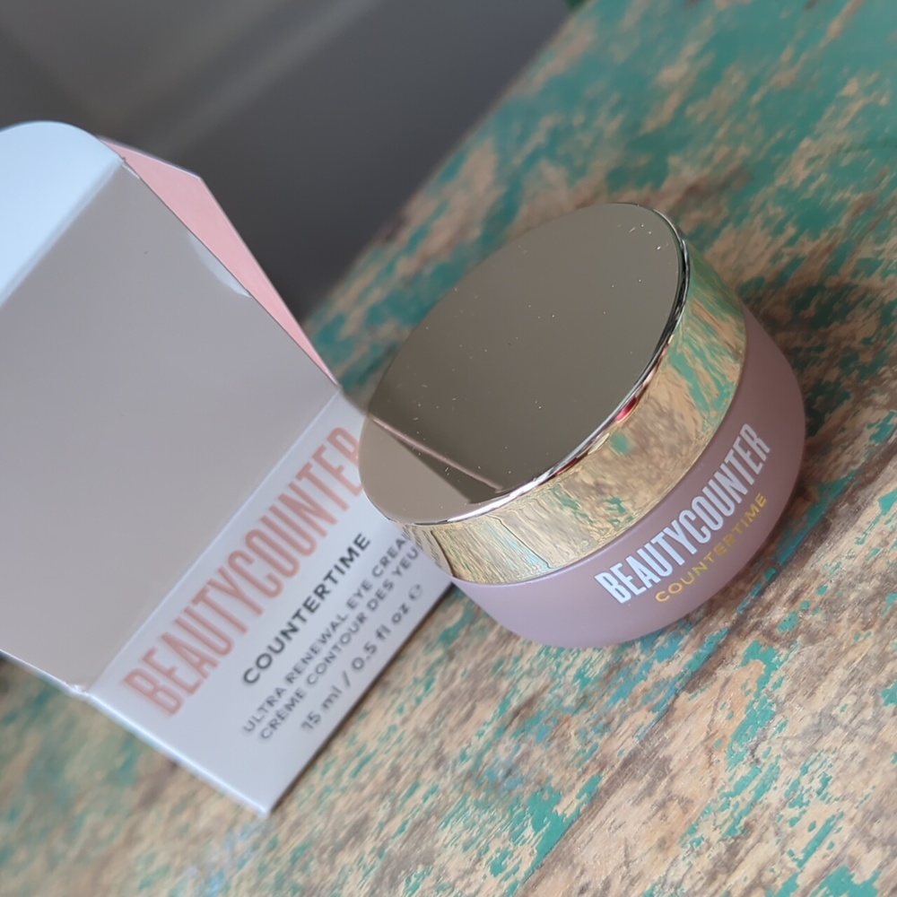 Beautycounter I BRAND NEW IN BOX 15 ml Countertime Ultra Renewal Eye Cream